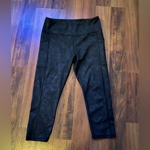 Constantly Varied Gear Shadow Skull Capri Leggings